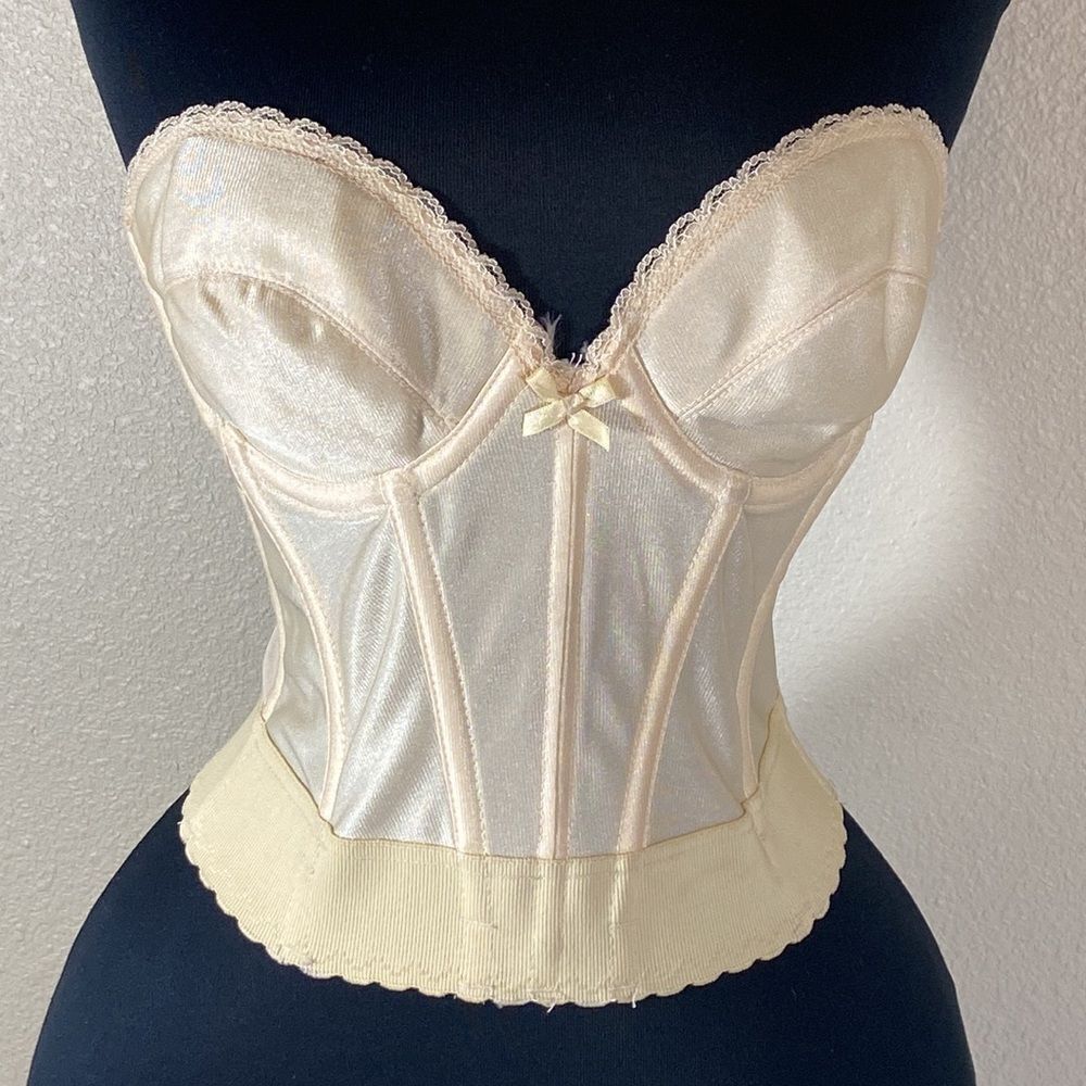 Vintage Under Cover Carson California Made In USA Women Bras Size 32C